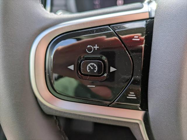 2026 Volvo XC90 Core, B5 AWD Gas (mild hybrid), Gasoline, Bright, 7 Seats