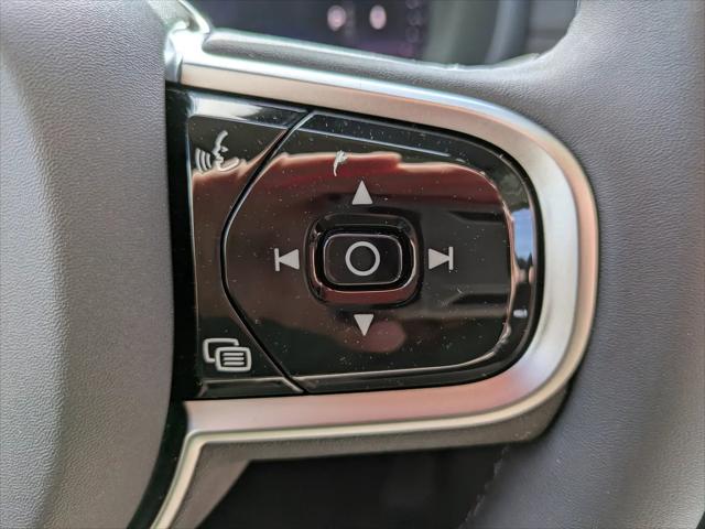 2026 Volvo XC90 Core, B5 AWD Gas (mild hybrid), Gasoline, Bright, 7 Seats