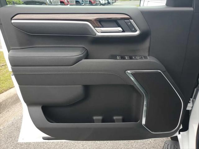 2026 Chevrolet Silverado 1500 4WD Crew Cab Standard Bed LT