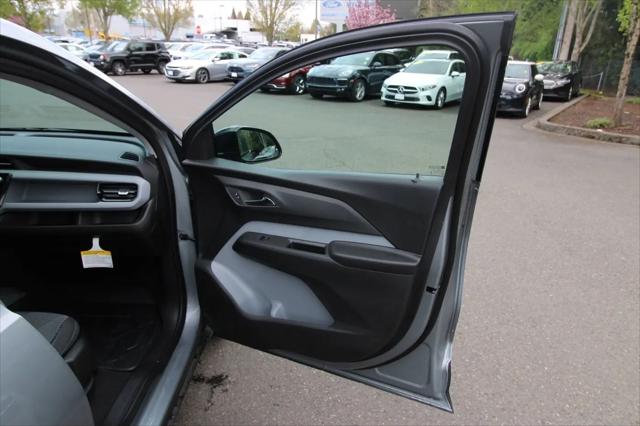 2027 Chevrolet Bolt LT FWD