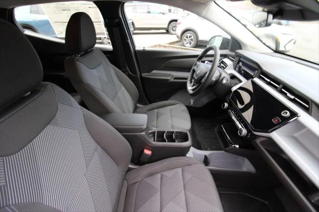 2027 Chevrolet Bolt LT FWD