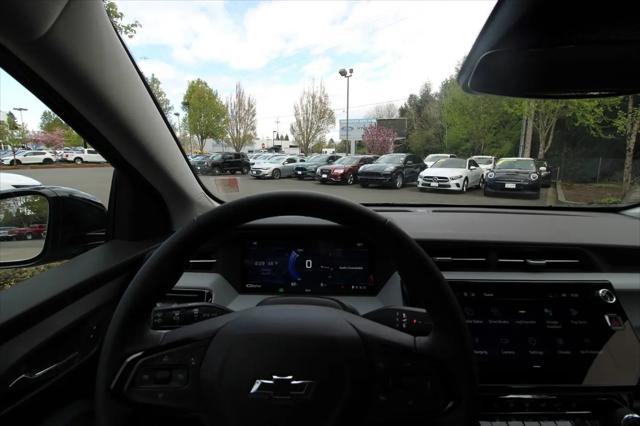 2027 Chevrolet Bolt LT FWD