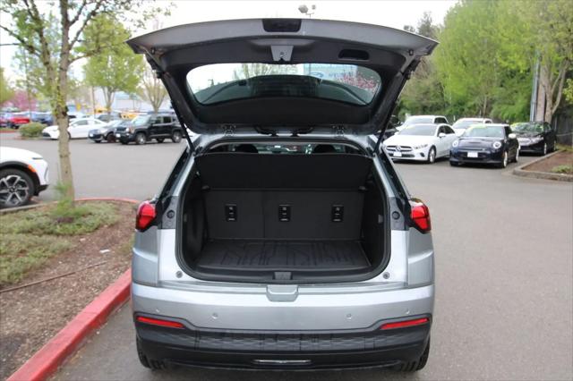 2027 Chevrolet Bolt LT FWD