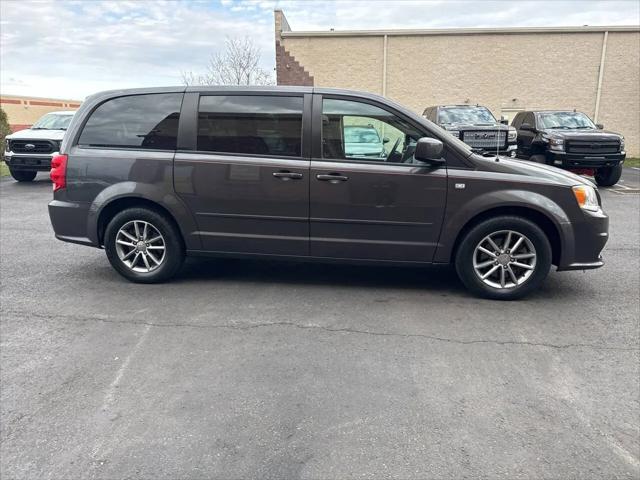 2014 Dodge Grand Caravan SE 30th Anniversary