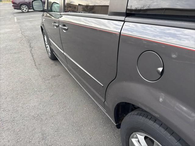 2014 Dodge Grand Caravan SE 30th Anniversary