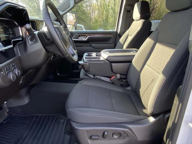 2025 Chevrolet Silverado 2500HD 4WD Crew Cab Standard Bed LT