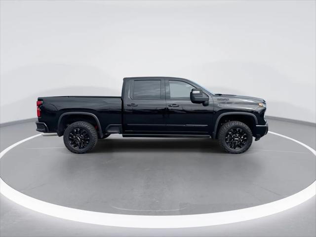 2026 Chevrolet Silverado 2500HD Crew Cab, Standard Bed, High Country, 4WD