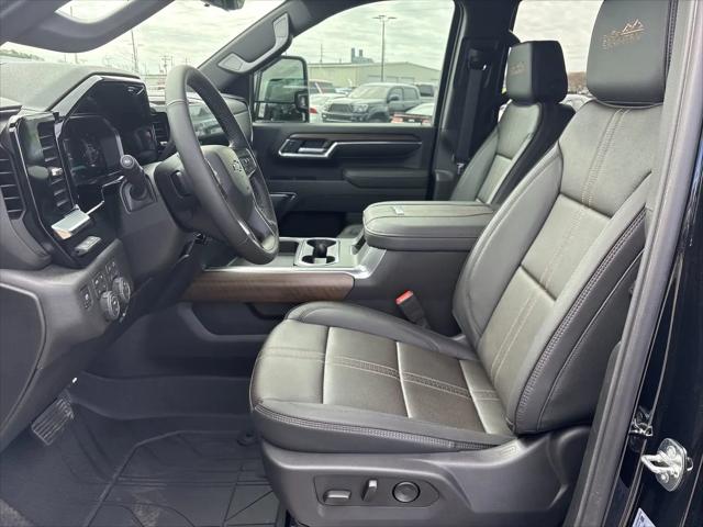 2026 Chevrolet Silverado 2500HD Crew Cab, Standard Bed, High Country, 4WD