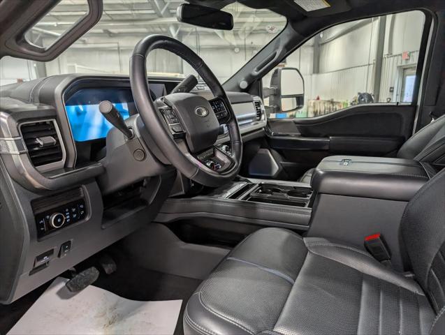 2025 Ford F-350 Platinum