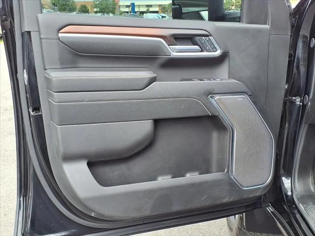 2025 GMC Sierra 2500HD Crew Cab, Long Bed, Denali, 4WD