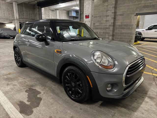 2016 MINI Hardtop Cooper