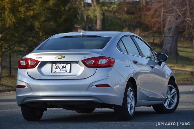 2017 Chevrolet Cruze LT Auto