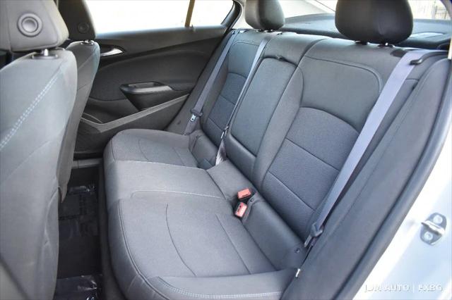 2017 Chevrolet Cruze LT Auto