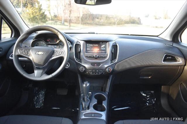 2017 Chevrolet Cruze LT Auto