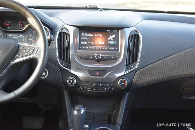 2017 Chevrolet Cruze LT Auto