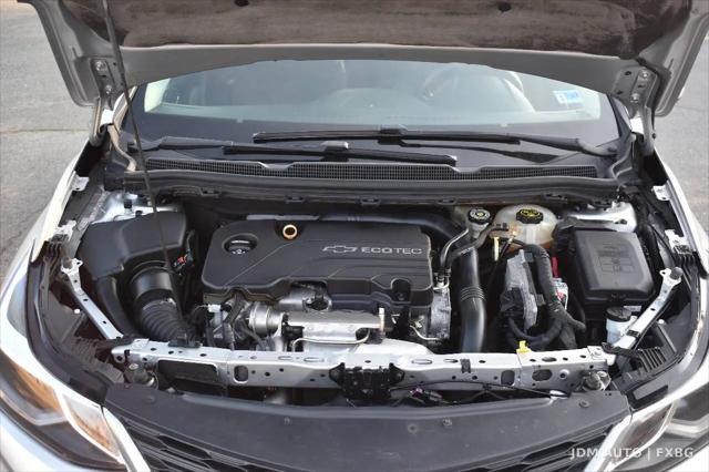 2017 Chevrolet Cruze LT Auto