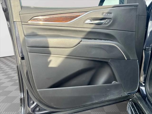2024 Cadillac Escalade ESV Luxury