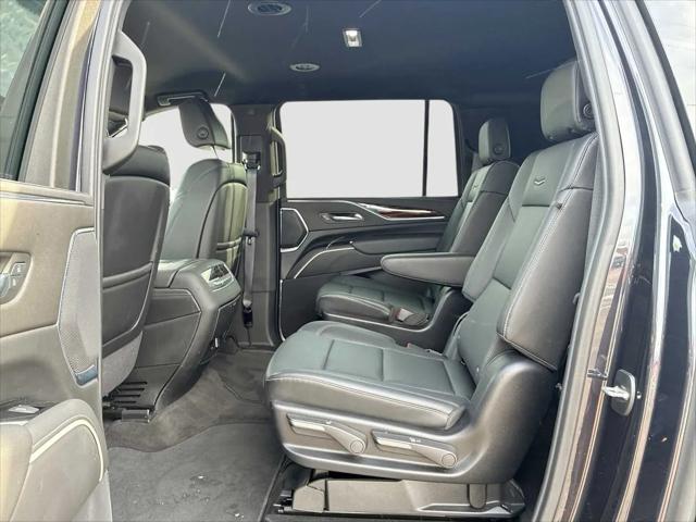 2024 Cadillac Escalade ESV Luxury