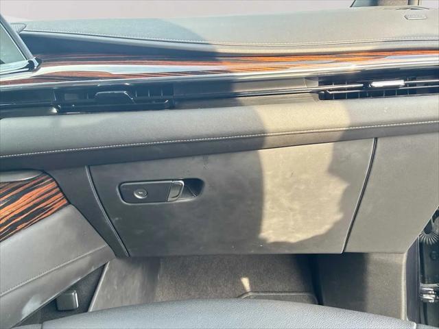 2024 Cadillac Escalade ESV Luxury