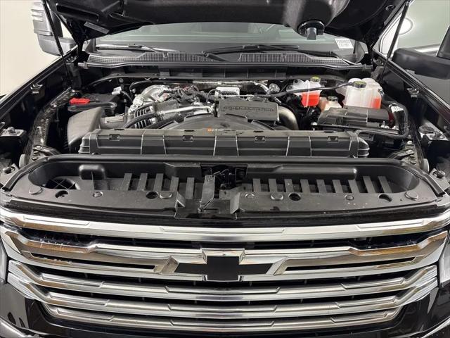 2026 Chevrolet Silverado 3500HD Crew Cab, Long Bed, High Country Dual Rear Wheel, RWD