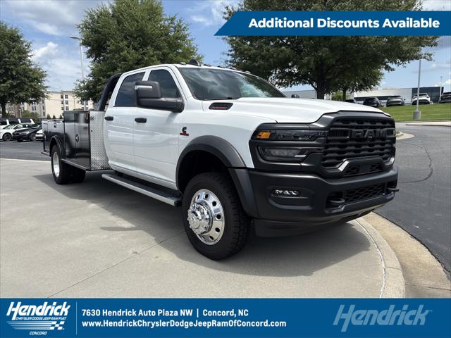2026 RAM 5500 Chassis RAM 5500 TRADESMAN CHASSIS CREW CAB 4X4 84 CA