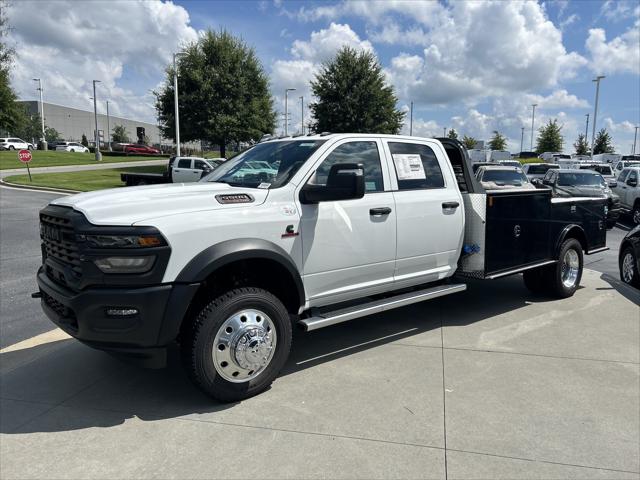 2026 RAM 5500 Chassis RAM 5500 TRADESMAN CHASSIS CREW CAB 4X4 84 CA