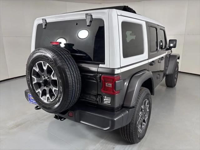 2026 Jeep Wrangler 4-Door Sahara 4x4