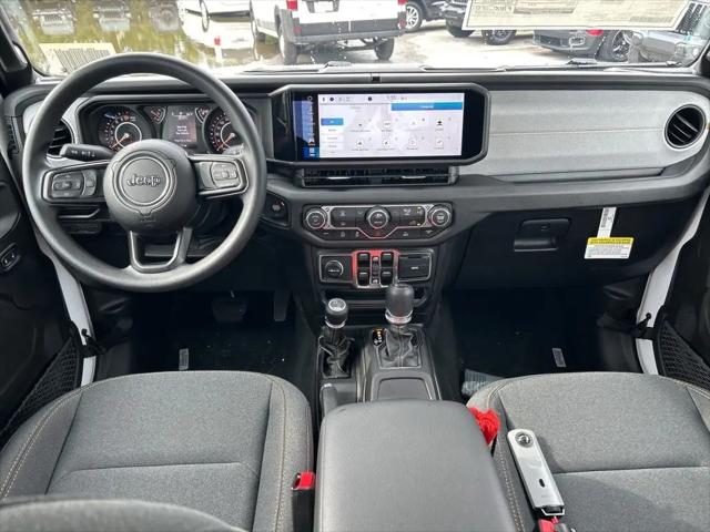 2026 Jeep Gladiator Sport