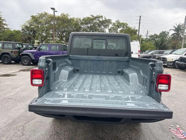 2026 Jeep Gladiator Sport