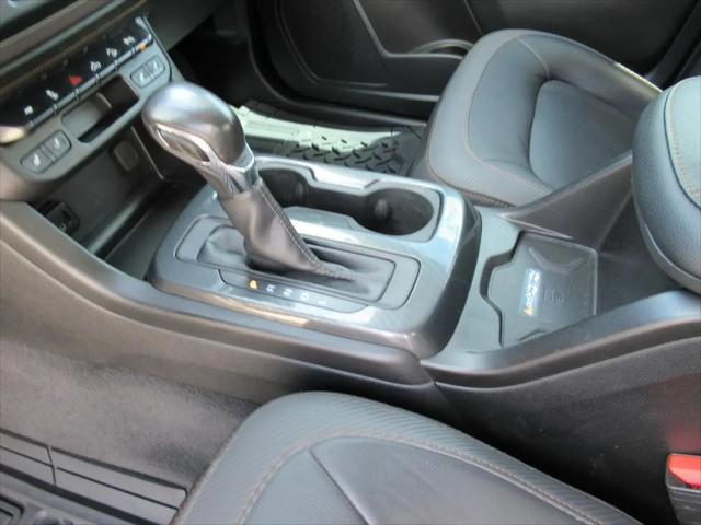 2022 GMC Canyon AT4 w/Leather