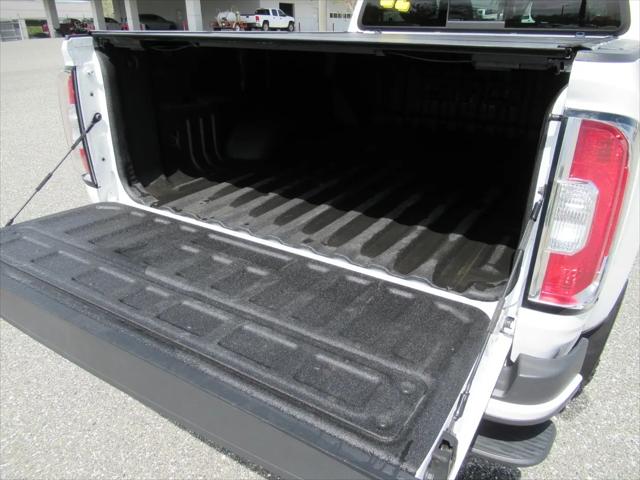 2022 GMC Canyon AT4 w/Leather