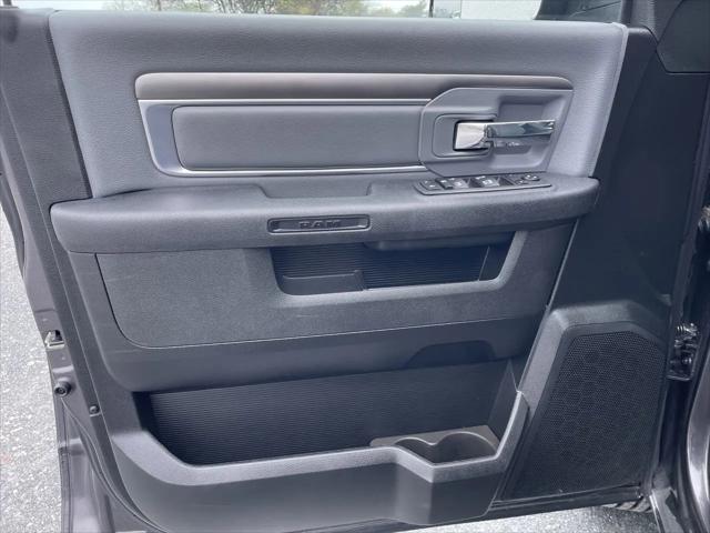 2023 Ram 1500 Classic SLT Crew Cab 4x4 5'7" Box