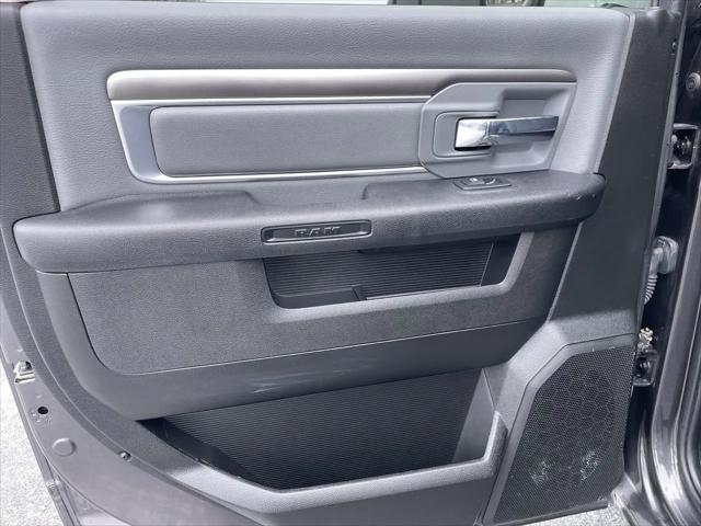 2023 Ram 1500 Classic SLT Crew Cab 4x4 5'7" Box