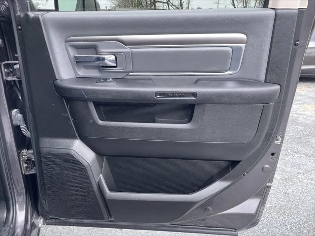 2023 Ram 1500 Classic SLT Crew Cab 4x4 5'7" Box
