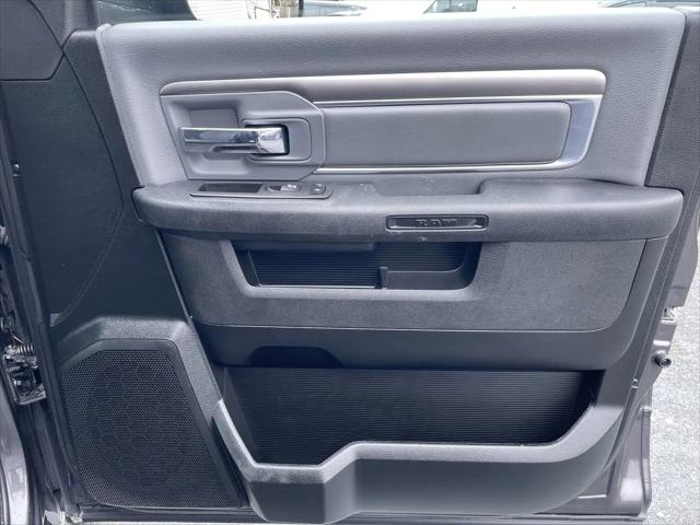 2023 Ram 1500 Classic SLT Crew Cab 4x4 5'7" Box