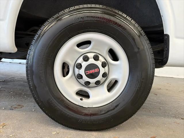 2024 GMC Savana Cargo RWD 2500 Regular Wheelbase Work Van