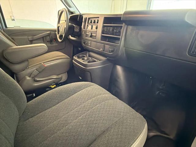 2024 GMC Savana Cargo RWD 2500 Regular Wheelbase Work Van