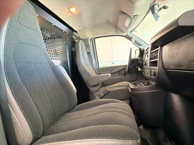 2024 GMC Savana Cargo RWD 2500 Regular Wheelbase Work Van