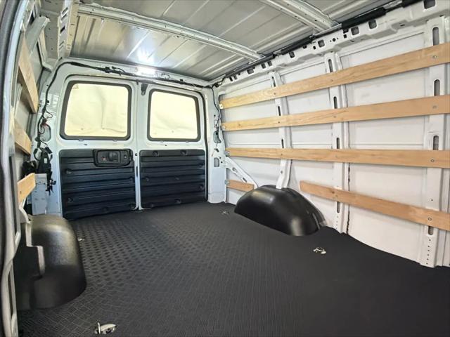 2024 GMC Savana Cargo RWD 2500 Regular Wheelbase Work Van