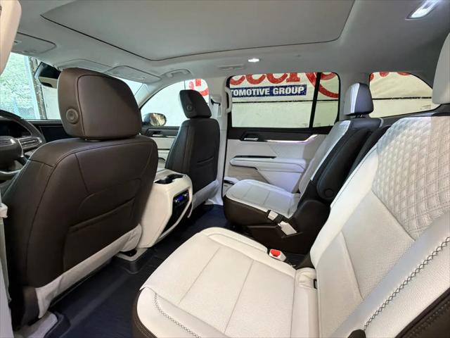 2026 GMC Acadia Denali FWD