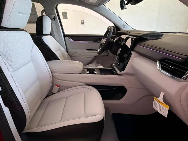 2026 GMC Acadia Denali FWD