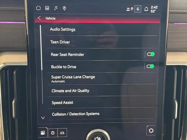 2026 GMC Acadia Denali FWD