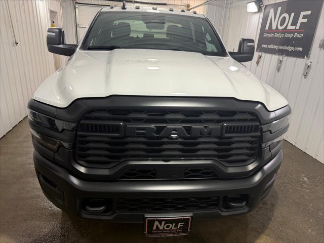 2026 RAM Ram 3500 Chassis Cab RAM 3500 TRADESMAN CREW CAB CHASSIS 4X4 60 CA
