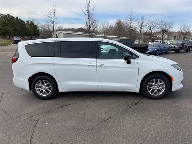 2026 Chrysler Voyager VOYAGER LX