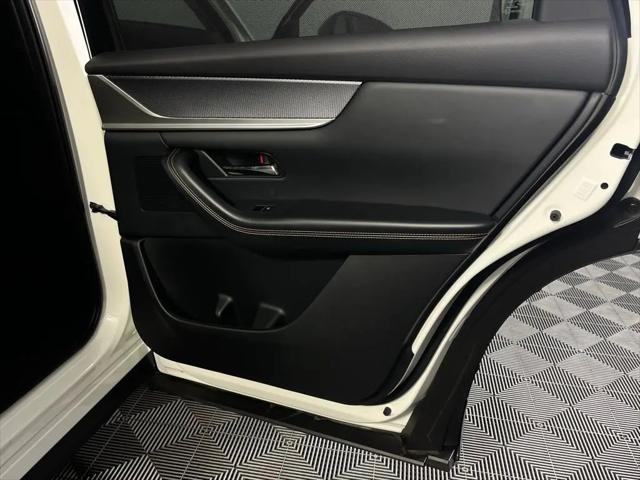 2025 Mazda X-90 Premium Sport
