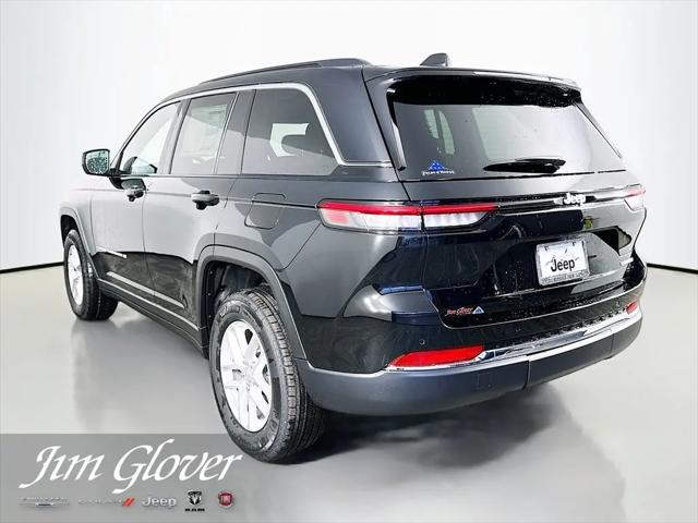 2026 Jeep Grand Cherokee Laredo 4x2
