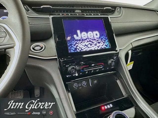 2026 Jeep Grand Cherokee Laredo 4x2