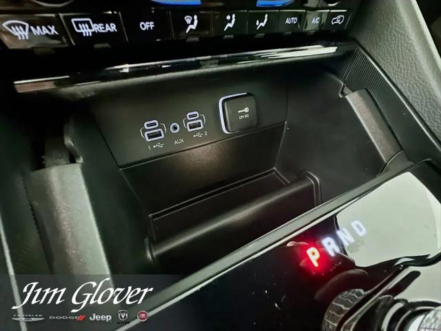 2026 Jeep Grand Cherokee Laredo 4x2