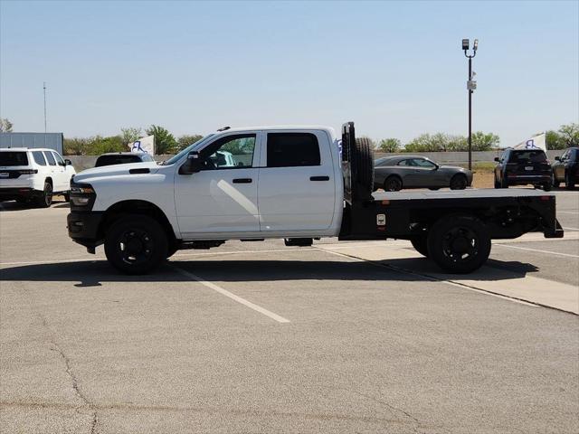 2026 RAM Ram 3500 Chassis Cab RAM 3500 TRADESMAN CREW CAB CHASSIS 4X4 60 CA