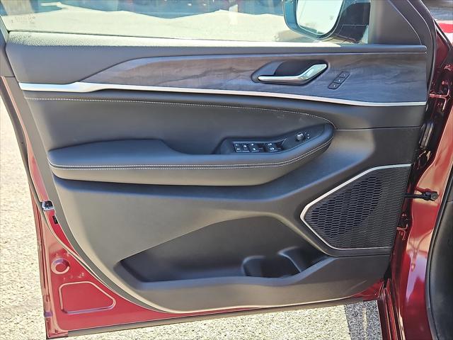 2026 Jeep Grand Cherokee Limited Reserve 4x4